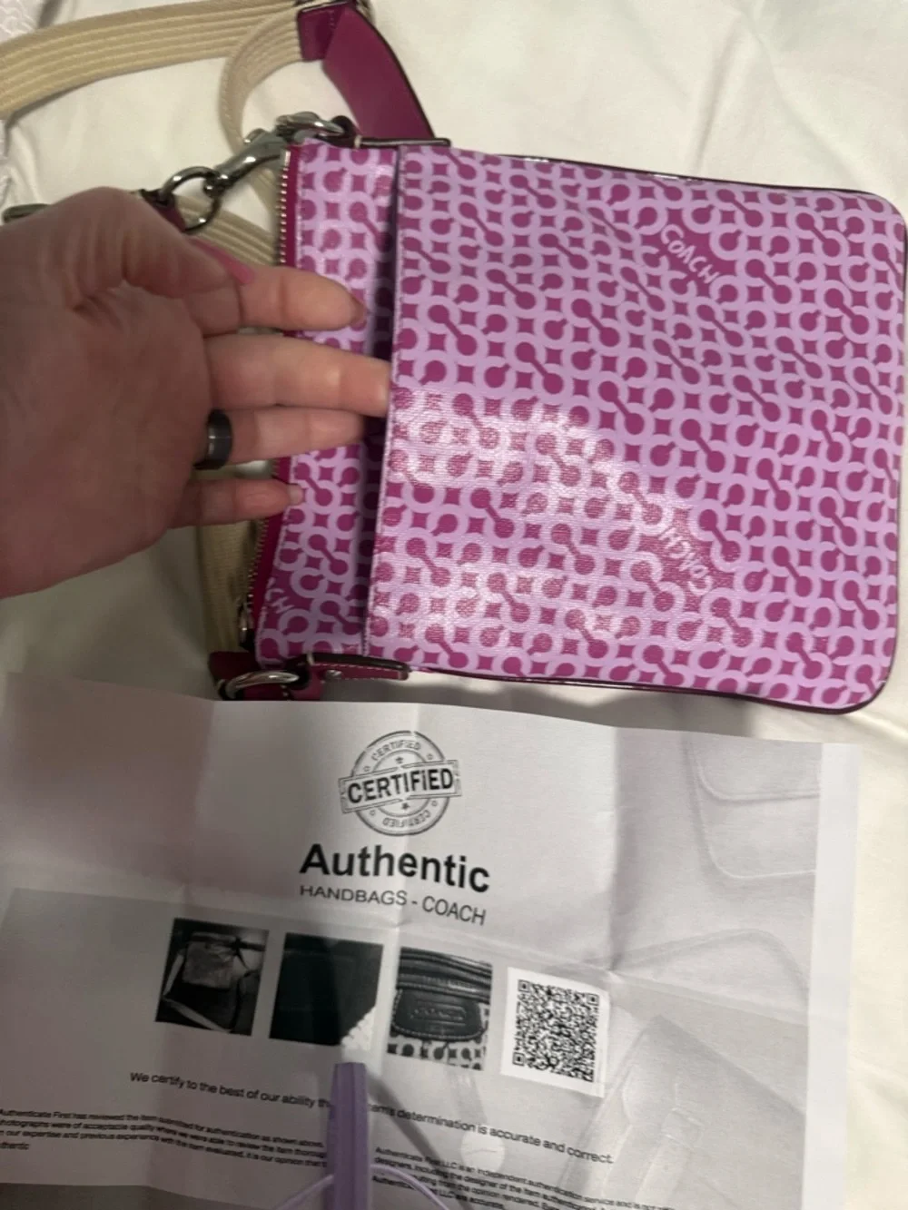 Coach 2008 Lavender logo print Crossbody in leather w/COA!! - Picture 14 of 16